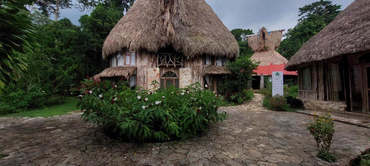 Eco Hotel Sak Nok Lacanjá Exteriör bild
